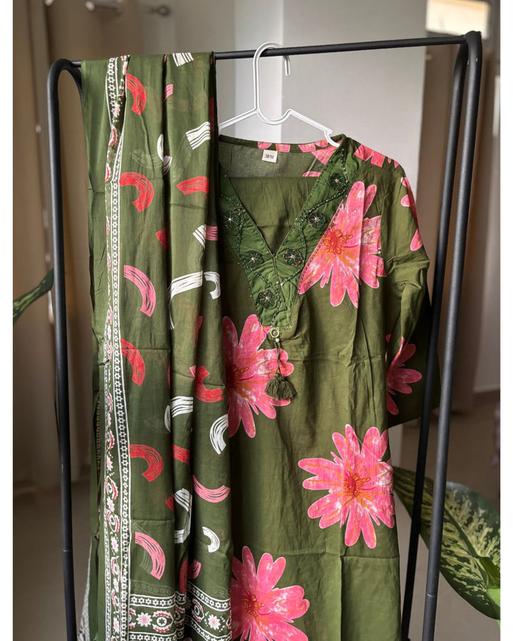 Maahi Green Suit Set
