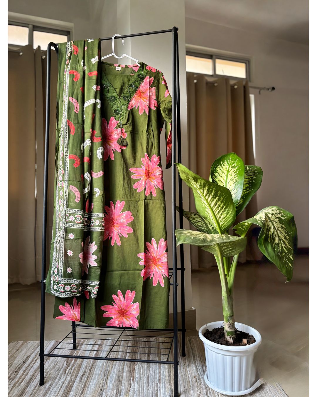 Maahi Green Suit Set